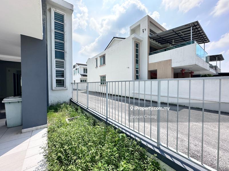 Rumah Teres 2-Tingkat untuk Dijual di Taman Tiara East, Semenyih oleh Jayson Chong - iProperty.com.my