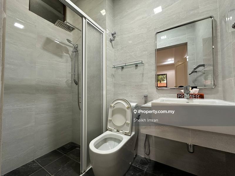 Rumah Berangkai 2 Tingkat untuk Dijual di Bukit Jelutong, Shah Alam oleh Sheikh Imran - iProperty.com.my