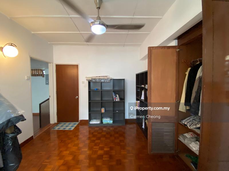 Bungalow House for Sale in Taman Ukay Heights, Ulu Kelang by Carmen Cheong - iProperty.com.my