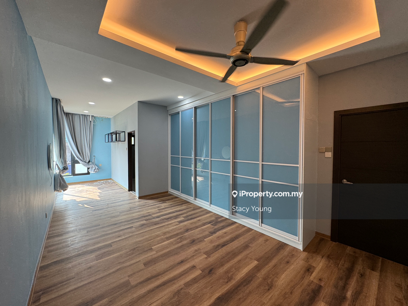 Rumah Berkembar untuk Dijual di Batu 9, Cheras oleh Stacy Young - iProperty.com.my