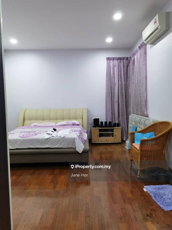 Townhouse for Sale in 16 Sierra, Puchong by Jane Hor - iProperty.com.my