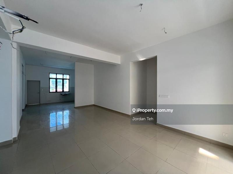 Rumah Bandar untuk Dijual di Ara Simfoni Petaling Jaya, Kayu Ara oleh Jordan Teh - iProperty.com.my