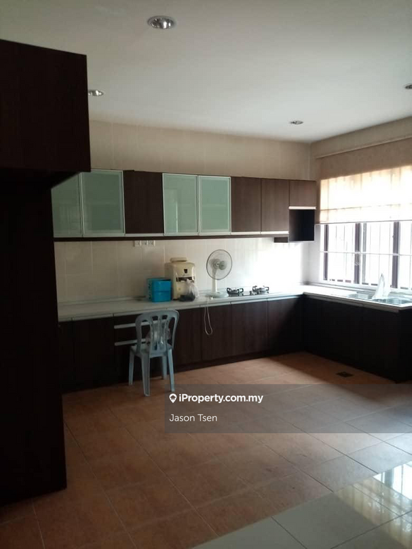 Rumah Berkembar untuk Dijual di Country Heights, Kajang oleh Jason Tsen - iProperty.com.my