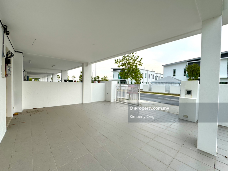 Rumah Berangkai 2 Tingkat untuk Dijual di Bayu Sutera, Bandar Sri Sendayan, Bandar Sri Sendayan oleh Kimberly Ong - iProperty.com.my