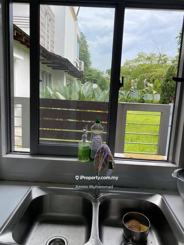 Rumah Berkembar untuk Dijual di Seksyen 13, Shah Alam oleh Azmin Muhammad - iProperty.com.my