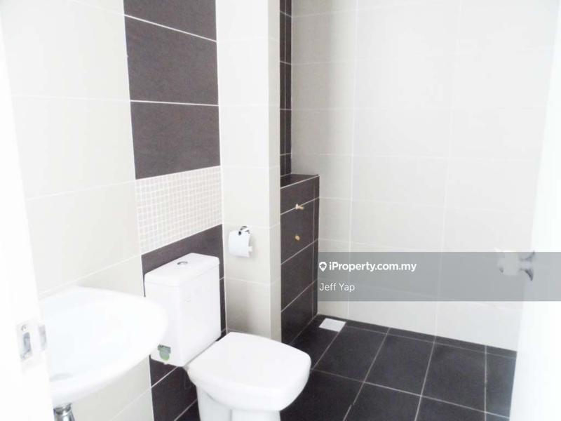 Cluster House for Sale in Nusa Duta, Iskandar Puteri (Nusajaya) by Jeff Yap - iProperty.com.my