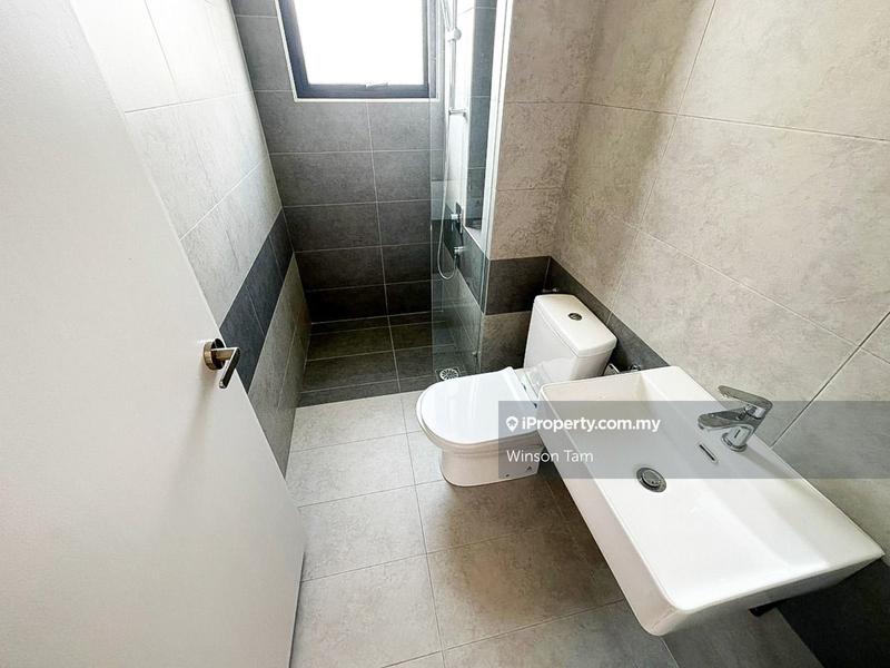 Rumah Teres 2-Tingkat untuk Dijual di Hampton Residences, Sungai Buloh oleh Winson Tam - iProperty.com.my