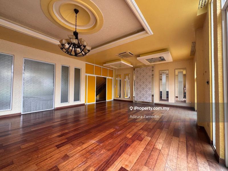 Bungalow House for Sale in Country Heights, Kajang by Adzura Zamedin - iProperty.com.my