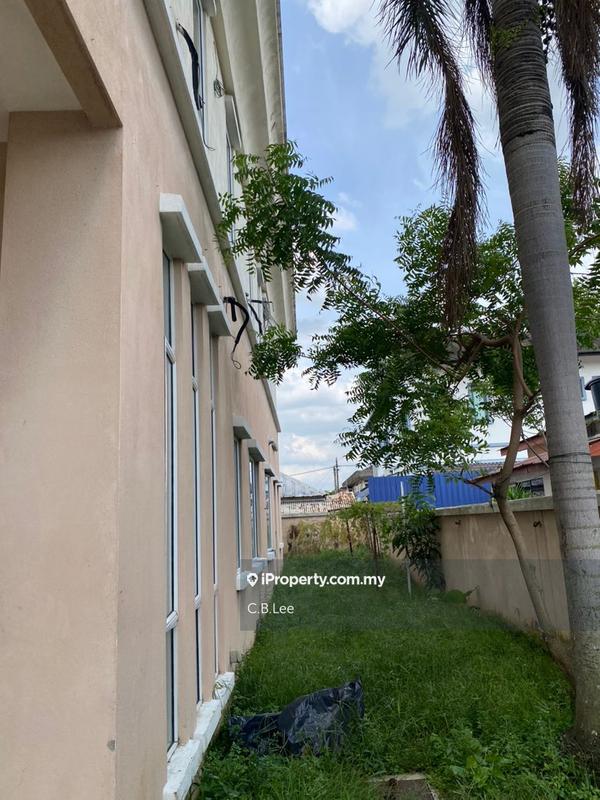 Banglo untuk Dijual di Seksyen 4, Petaling Jaya oleh C.B.Lee - iProperty.com.my