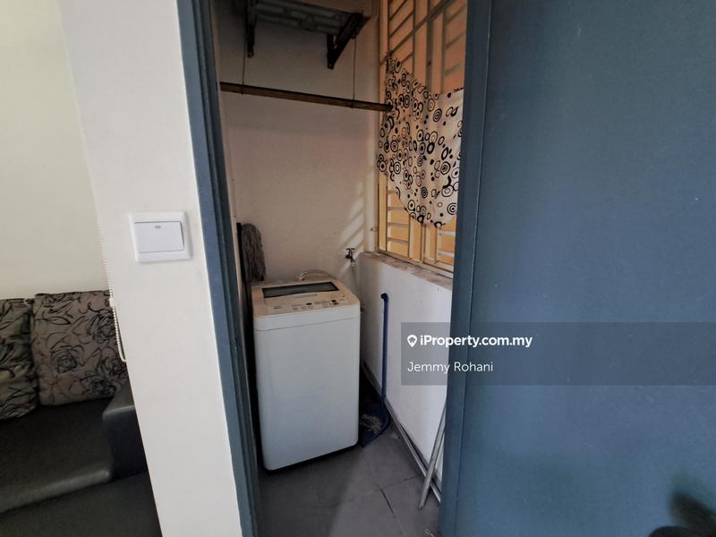 Service Residence for Sale in Mesahill by Jemmy Rohani - iProperty.com.my