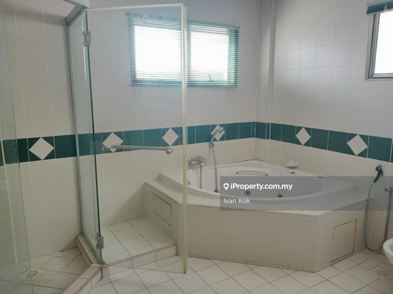 Kondominium untuk Dijual di Bungaraya Condominium oleh Ivan Kok - iProperty.com.my