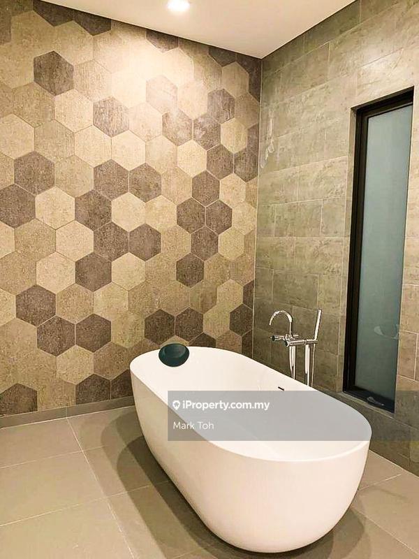 Bungalow House for Sale in Subang Heights, Subang Jaya by Mark Toh - iProperty.com.my