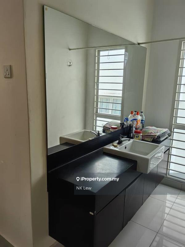 Condominium for Rent in Bayan Villa, Seri Kembangan by NK Lew - iProperty.com.my