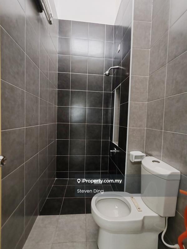 Rumah Teres 2-Tingkat untuk Dijual di Setia Indah, Setia Alam oleh Steven Ding - Bathroom - iProperty.com.my