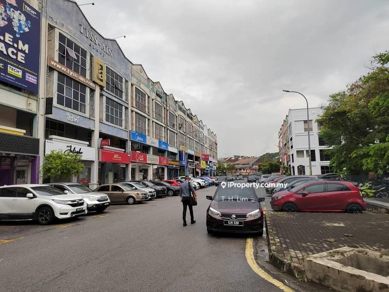 Shop for Rent in Seksyen 9, Shah Alam by T. H. Lim - iProperty.com.my