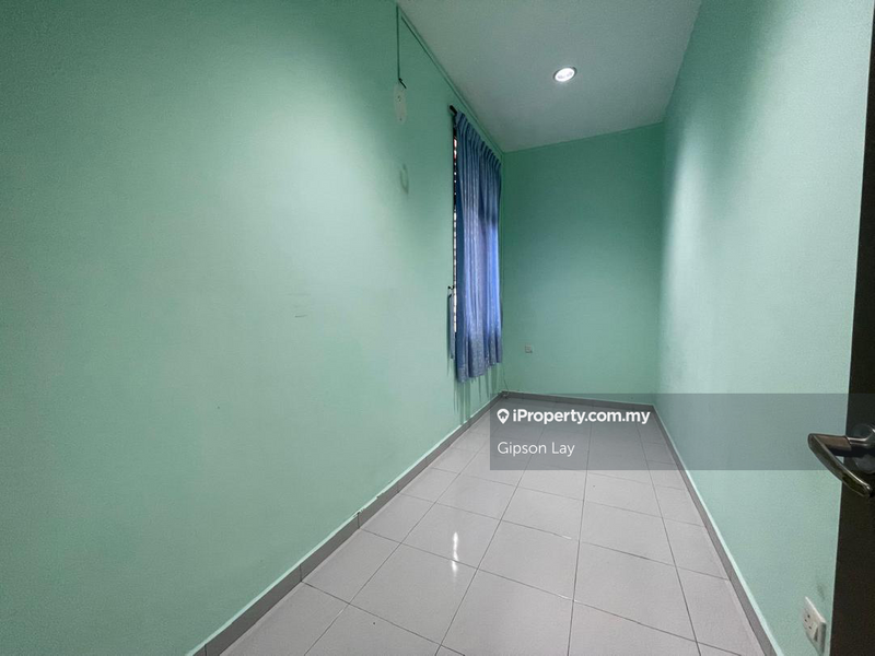 Semi-Detached House for Sale in Taman Kluang Setia, Kluang by Gipson Lay - iProperty.com.my