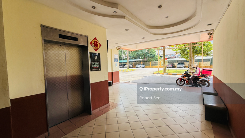 Condominium for Sale in Petaling Indah Condominiums by Robert See - iProperty.com.my