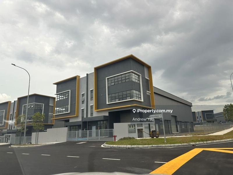 Kilang Berkembar untuk Dijual di SERI PUTRA, BUKIT MAHKOTA, KUALA KLAWANG, LENGGENG, Nilai oleh Andrew Yap - iProperty.com.my