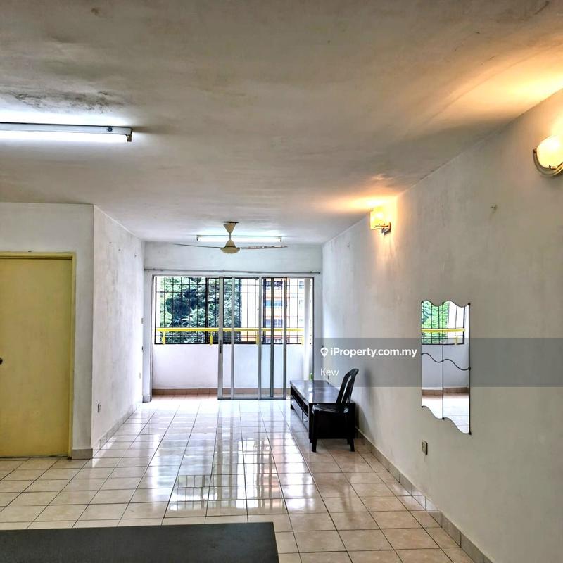 Apartment for Sale in Flora Damansara Apartment by Kew - iProperty.com.my