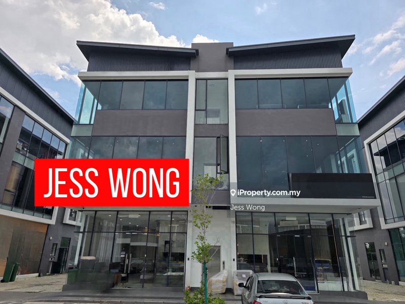 For Rent - Iconic Point Good Condition 3 Storeys Commercial Shoplot For Rent