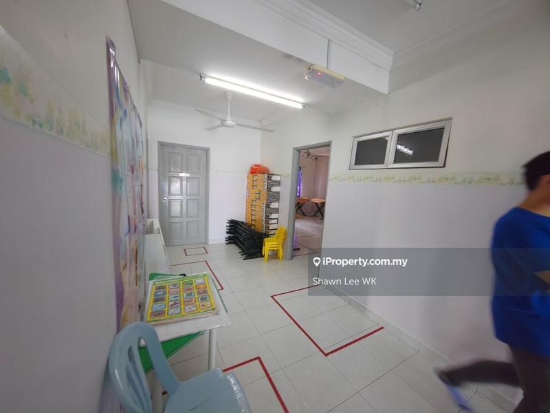 For Sale - Bandar Menjalara