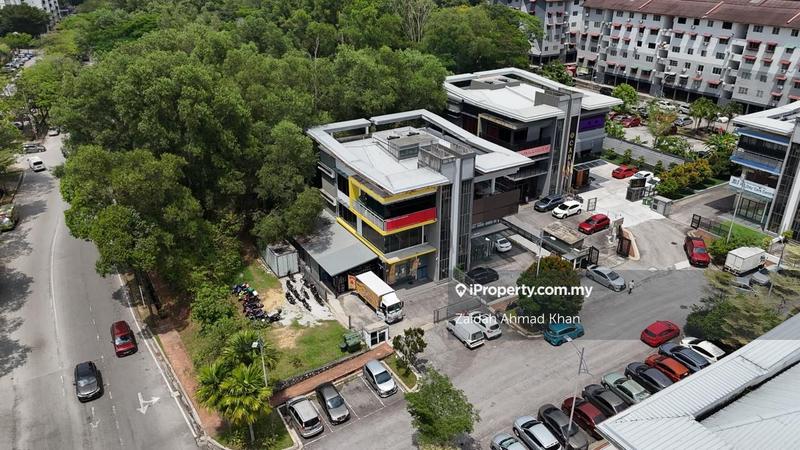 Kilang Berkembar untuk Dijual di Seksyen 8, Kota Damansara oleh Zaidah Ahmad Khan - iProperty.com.my