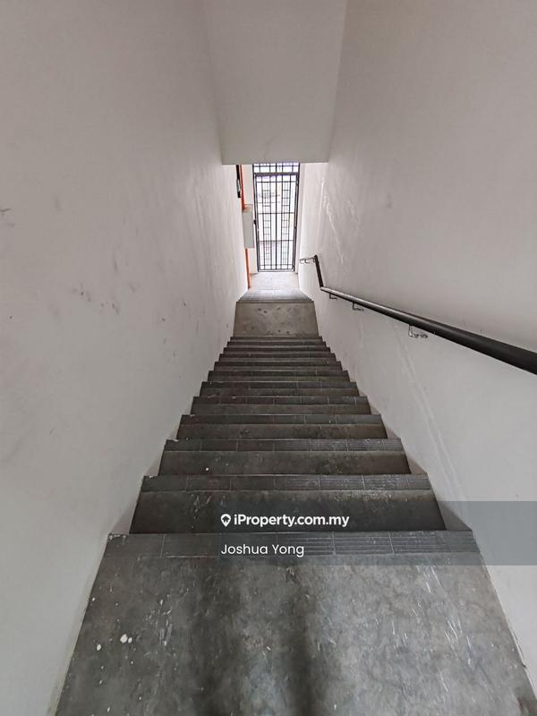 Kedai untuk Dijual di Eco Majestic, Semenyih oleh Joshua Yong - Corridor - iProperty.com.my