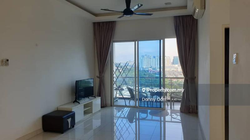 Kediaman Servis untuk Dijual di Skypod Residence oleh Danny Oon - Living Room - iProperty.com.my