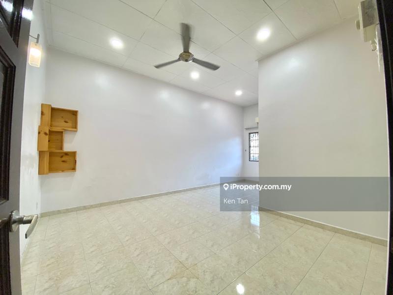 Rumah Berkembar untuk Dijual di Seksyen 9, Kota Damansara oleh Ken Tan - iProperty.com.my