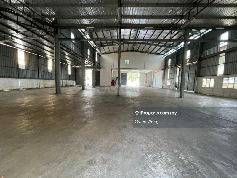 For Sale - 3 Storey Building Warehouse 1200 amp at Subang USJ Access to KESAS LDP Sunway Klang
