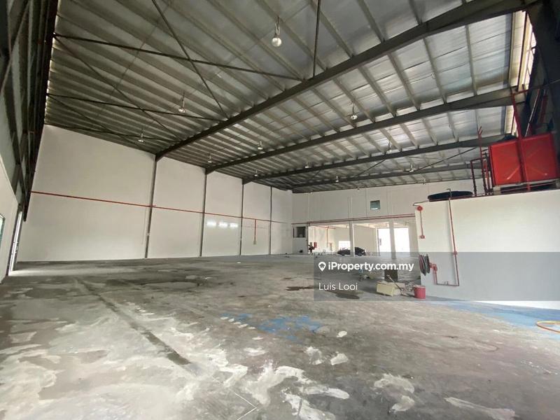 Semi-D Kilang untuk Disewa di Taman Taming Jaya, Balakong oleh Luis Looi - iProperty.com.my