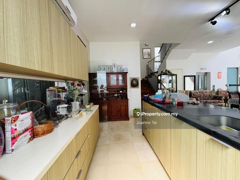 Bungalow House for Sale in Lakefront Villa, Cyberjaya by Joanne Tei - iProperty.com.my