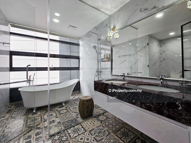 For Rent - Condominium @ The Troika