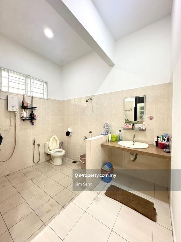 Semi-Detached House for Sale in Taman Seri Suria Semi D, Kluang by Kim Seng - iProperty.com.my