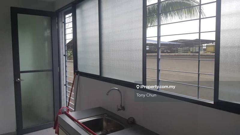 Rumah Berangkai 3 Tingkat untuk Dijual di Taman Seri Segar, Semenyih oleh Tony Chun - iProperty.com.my