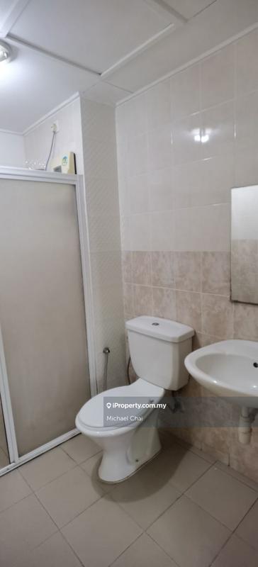 For Rent - Koi Tropika