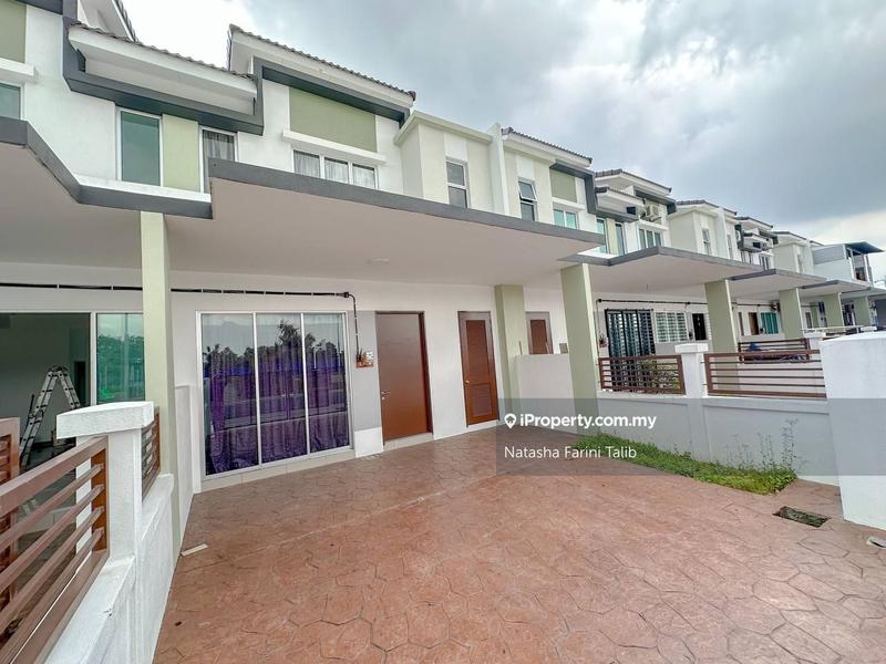 Rumah Berangkai 2 Tingkat untuk Dijual di Taman Saujana KLIA, Sepang oleh Natasha Farini Talib - iProperty.com.my