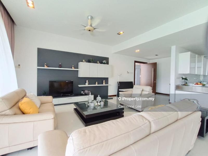 Condominium for Sale in Infinity Beachfront Condominium by Catherine Lee - iProperty.com.my