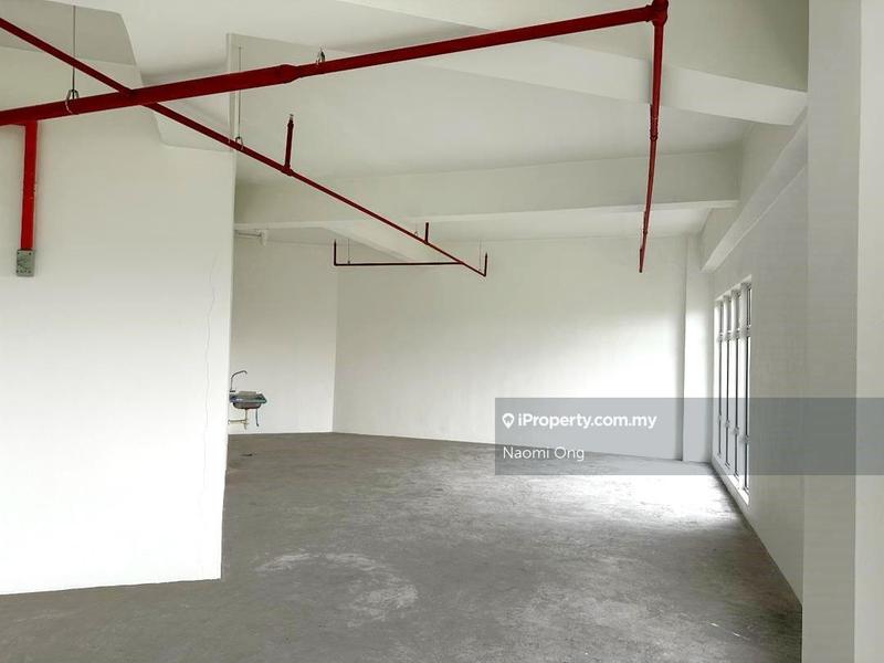 Office for Sale in VSQ Brand New office unit, Petaling Jaya by Naomi Ong - iProperty.com.my