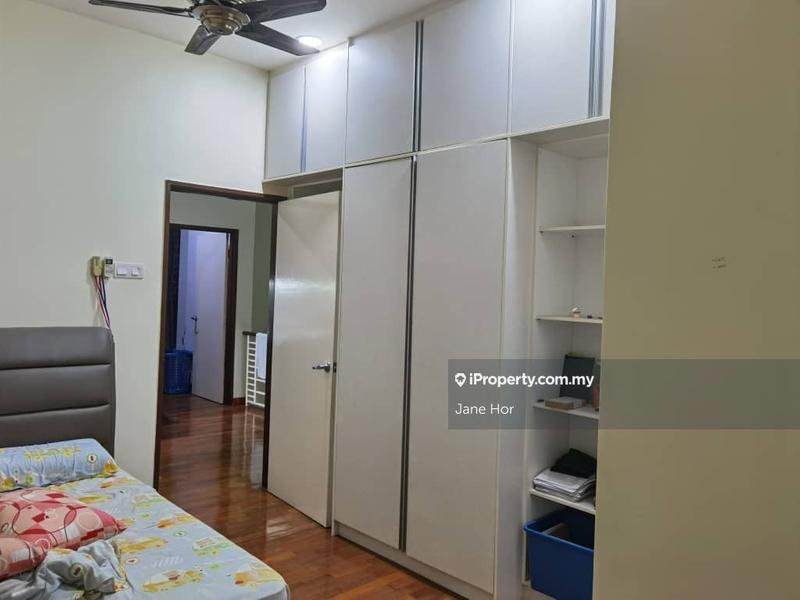 Townhouse for Sale in 16 Sierra, Puchong by Jane Hor - iProperty.com.my
