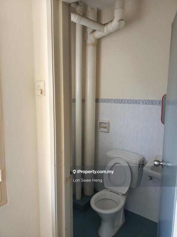 Pangsapuri untuk Dijual di Semarak Apartment, Taman Putra Perdana oleh Loh Swee Heng - iProperty.com.my