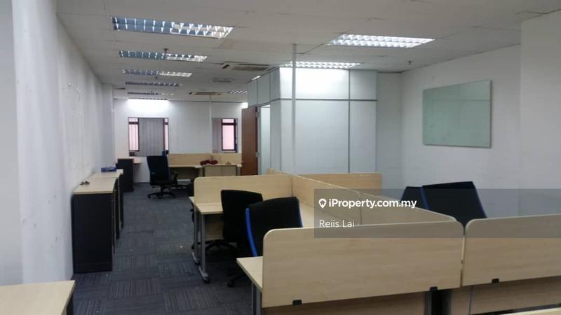 Pejabat untuk Disewa di Seksyen 16, Petaling Jaya oleh Reiis Lai - iProperty.com.my