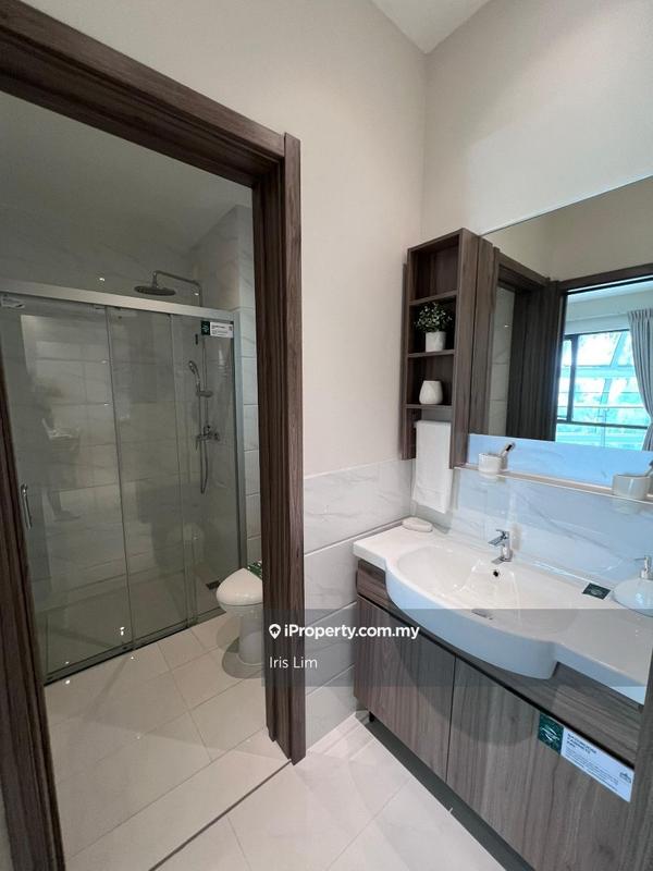 For Sale - Starview Bay @ Forest City