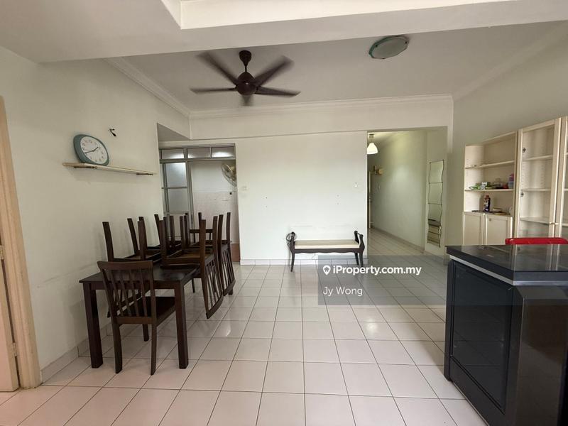 Condominium for Sale in La Vista Condominiums by Jy Wong - iProperty.com.my
