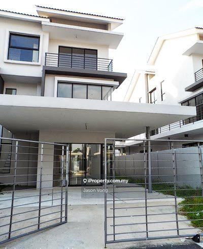 3-storey Terraced House for Sale in u4qse, Sungai Besi by Jason Vong - iProperty.com.my