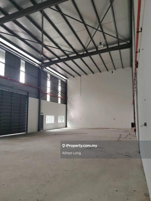For Sale - Semi D Factory warehouse , Seri kembangan Bukit Serdang ,Sri Serdang,balakongRaya