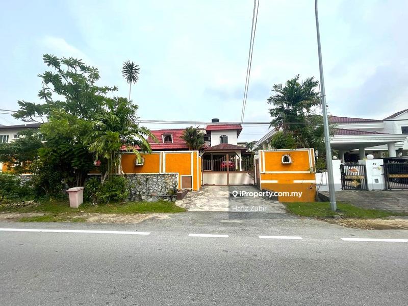 Bungalow House for Sale in Kelana Jaya, Petaling Jaya by Hafiz Zubir - iProperty.com.my