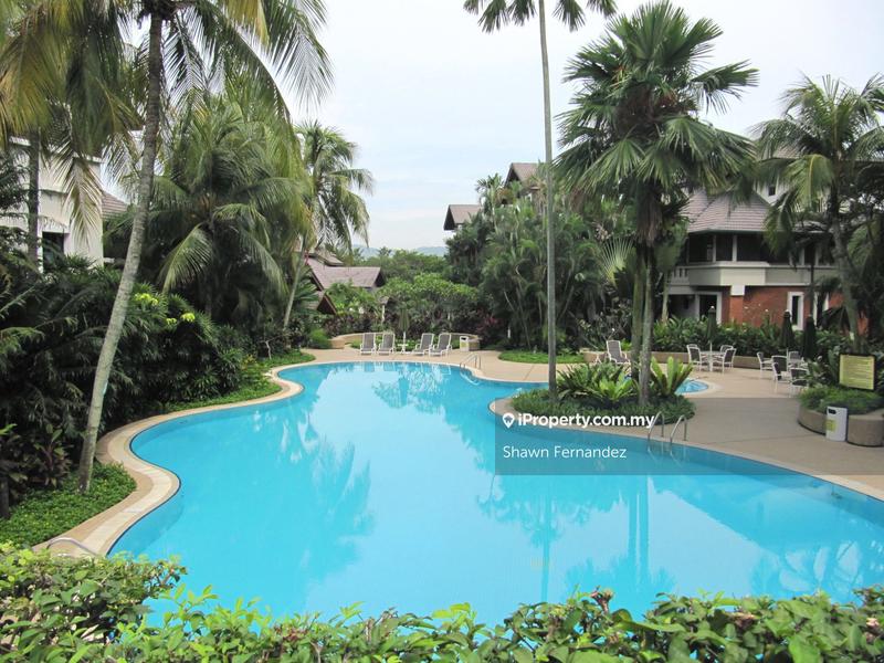 Kondominium untuk Dijual di Prima Damansara oleh Shawn Fernandez - Resort Pool - iProperty.com.my