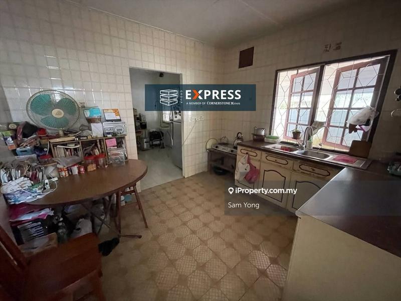 Rumah Berkembar untuk Dijual di Lutong, Miri oleh Sam Yong - iProperty.com.my