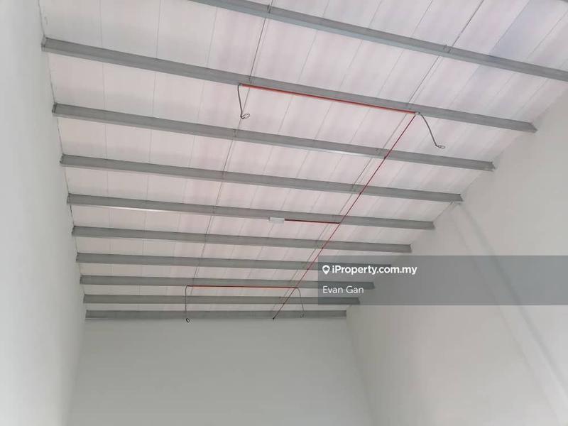 Kilang Berkembar untuk Dijual di Taman Tasik Utama, Bukit Katil oleh Evan Gan - iProperty.com.my